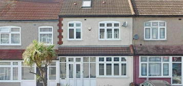 4 bedroom terraced house for sale