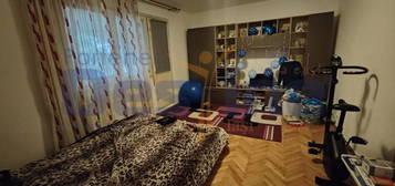 Apartament 4 camere decomandat 81 MP ETAJ 1 - Tătărași