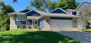 2489 Sunny Meadow Ln, Red Wing, MN 55066