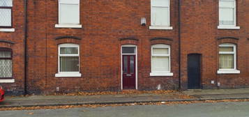 Terraced house to rent in Stoke Old Road, Hartshill ST4