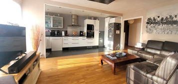 Appartement  à vendre, 5 pièces, 3 chambres, 98 m²