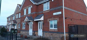 2 bedroom semi-detached house