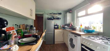 4 bedroom terraced house