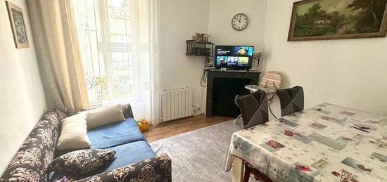 Appartement  à vendre, 3 pièces, 2 chambres, 42 m²