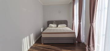 PRIMA INCHIRIERE, apartament modern, cu 3 camere in zona scolii Ghibu!