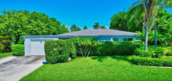 395 NE 28th Rd, Boca Raton, FL 33431