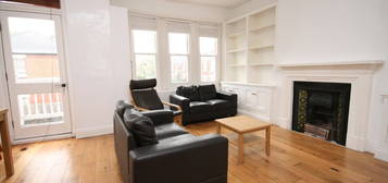 2 bed flat to rent