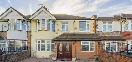 Semi-detached house to rent in Parklands Parade, Bath Road, Hounslow TW5