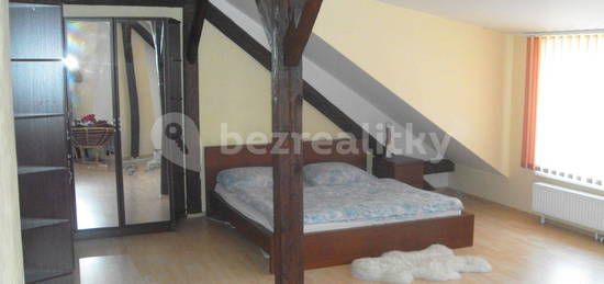 Pronájem bytu 2+1 67 m², Štefánikova, Bohumín