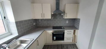 Flat to rent in Lower High Street, Cradley Heath B64