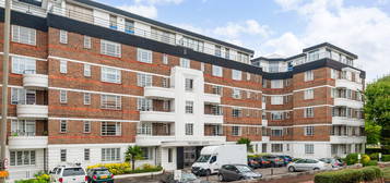 Flat for sale in Nightingale Lane, London SW12