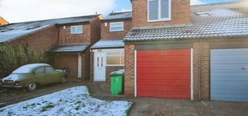 3 bedroom semi-detached house