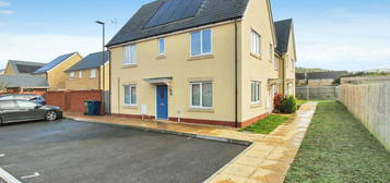 Maisonette for sale in Arable Place, Bishops Cleeve, Cheltenham GL52