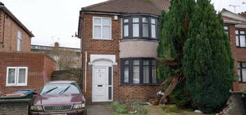 2 bed semi-detached house for sale