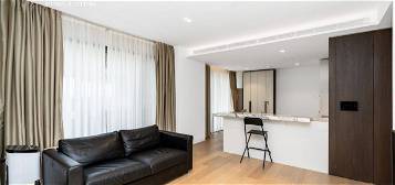 Flat to rent in Casson Square, Southbank Place SE1