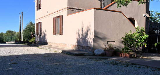 Casa indipendente in vendita in  Piano Cecchino