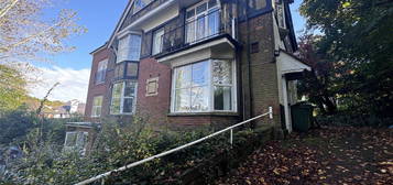 Studio to rent in Frant Road, Tunbridge Wells, Kent TN2