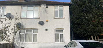 2 bed maisonette to rent