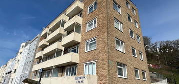 Flat to rent in Marina, St. Leonards-On-Sea TN38