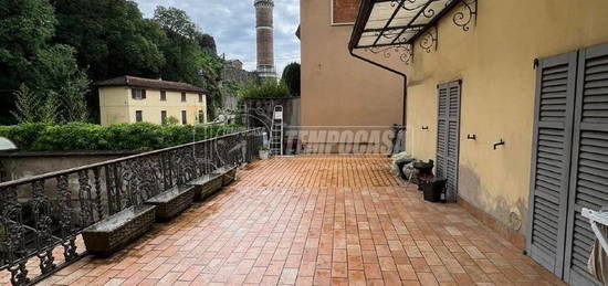 Trilocale via Torre del Popolo 6, Centro, Palazzolo sull'Oglio