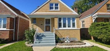 5104 S Latrobe Ave, Chicago, IL 60638