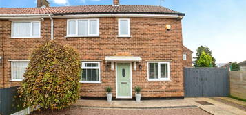 3 bed semi-detached house for sale