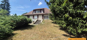 Maison 1 étage à vendre, 6 pièces, 5 chambres, 184 m²