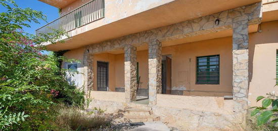 Chalet pareado en venta en calle dels Caputxins