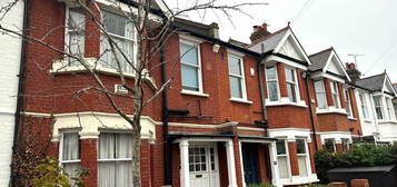 3 bed terraced house for sale