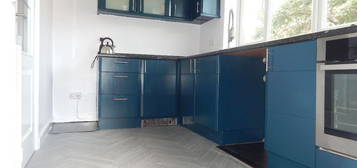 2 bed terraced house to rent