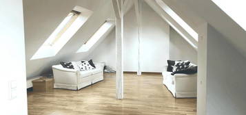 Modernes Dachgeschoss-Loft im Herzen Schwabings