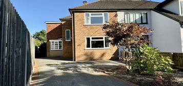 4 bedroom semi-detached house for sale