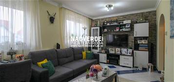 Kiadó 40 m2 tégla lakás, Debrecen