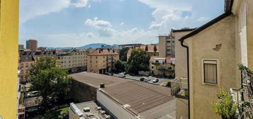 Sonnige 2-Zimmer- Altbau - Wohnung mit Kamin und Panoramaaussicht im Bezirk Lend. WG tauglich