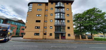 Flat to rent in Burlington Street, Manchester M15