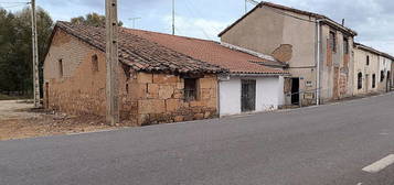 Casa en Espino de la Orbada