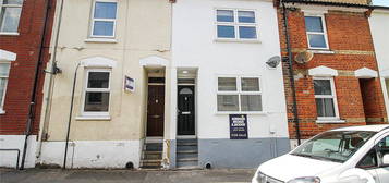 3 bed terraced house for sale