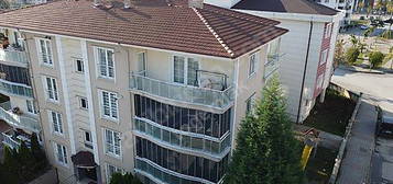 HENDEK YENİ MAHALLE MERKEZİ KONUMDA 149m2, 3+1 DAİRE