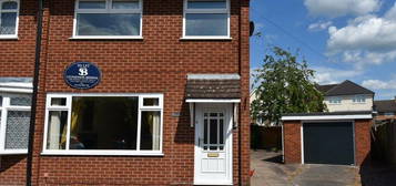 3 bedroom semi-detached house