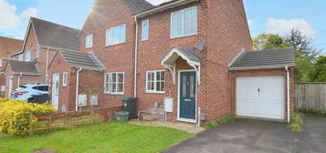 2 bed semi-detached house for sale