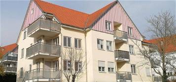 3-Zimmer-Wohnung mit Balkon und PKW-Stellplatz zu vermieten!
