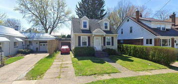 2134 Eastern Ave, Erie, PA 16510