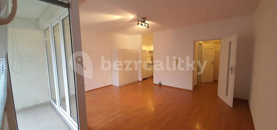 Pronájem bytu 1+kk 33 m², Kloboučnická, Praha