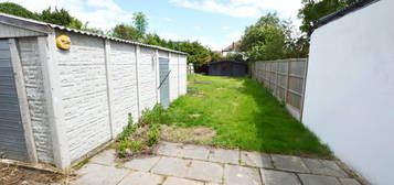 3 bed semi-detached house to rent