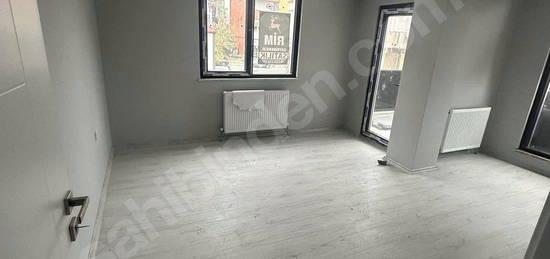 ÇEKMEKÖY TAŞDELENDE SATILIK 2+1 DAİRE