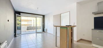 Appartement  à louer, 2 pièces, 1 chambre, 41 m²