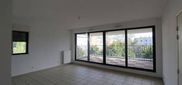 Location appartement 3 pièces 77 m²