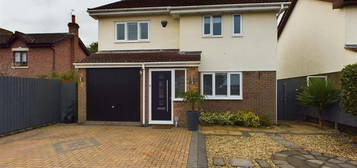 4 bed detached house for sale