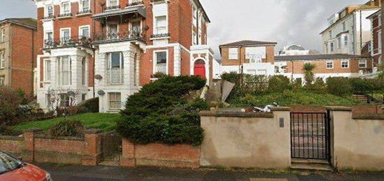 Flat to rent in St. Johns Road, St. Leonards-On-Sea TN37