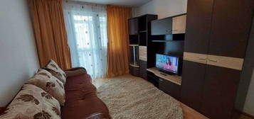 Inchiriere apartament 2 camere decomandate zona Titan Auchan